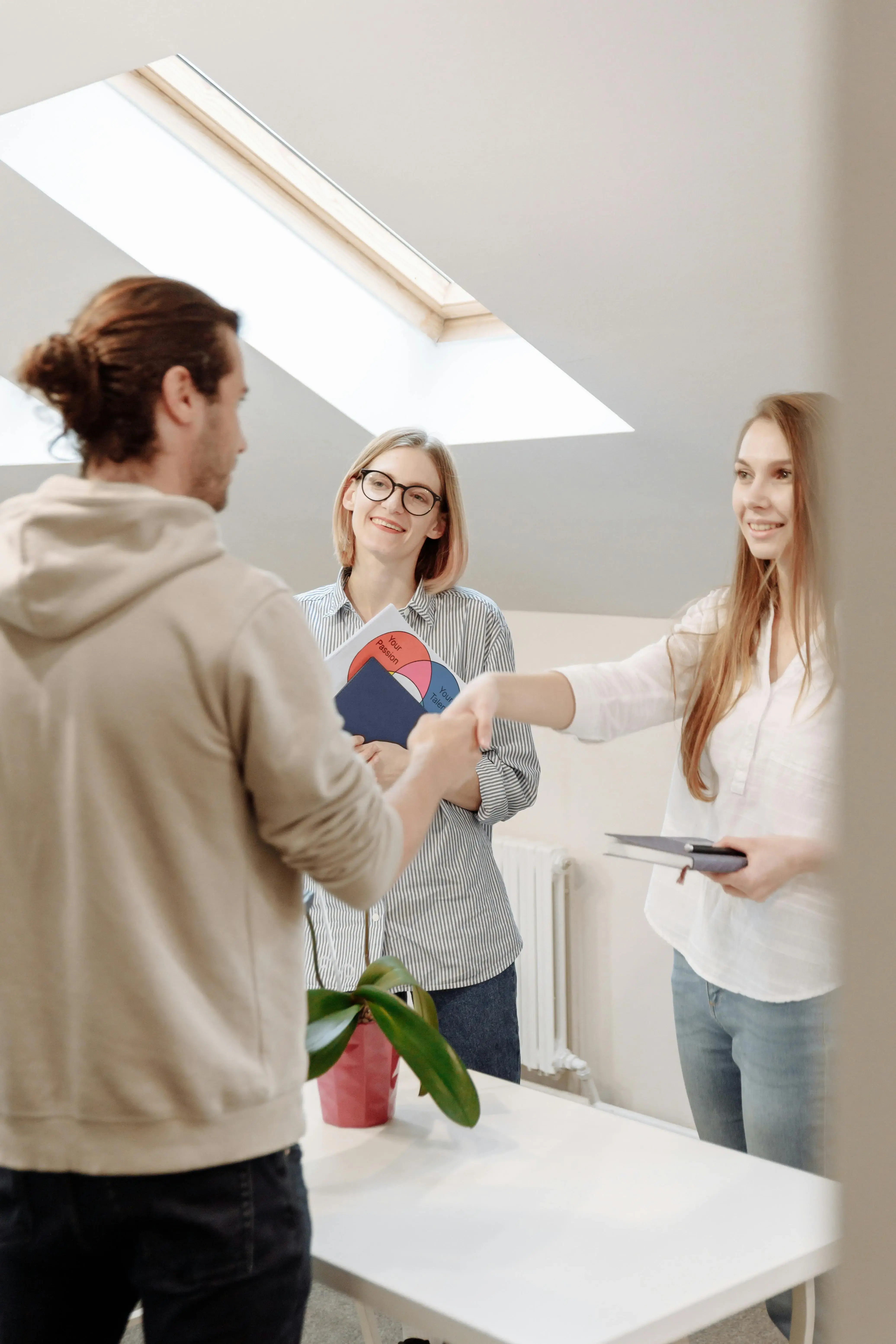 Réussir l'intégration de vos nouveaux collaborateurs en 3 temps